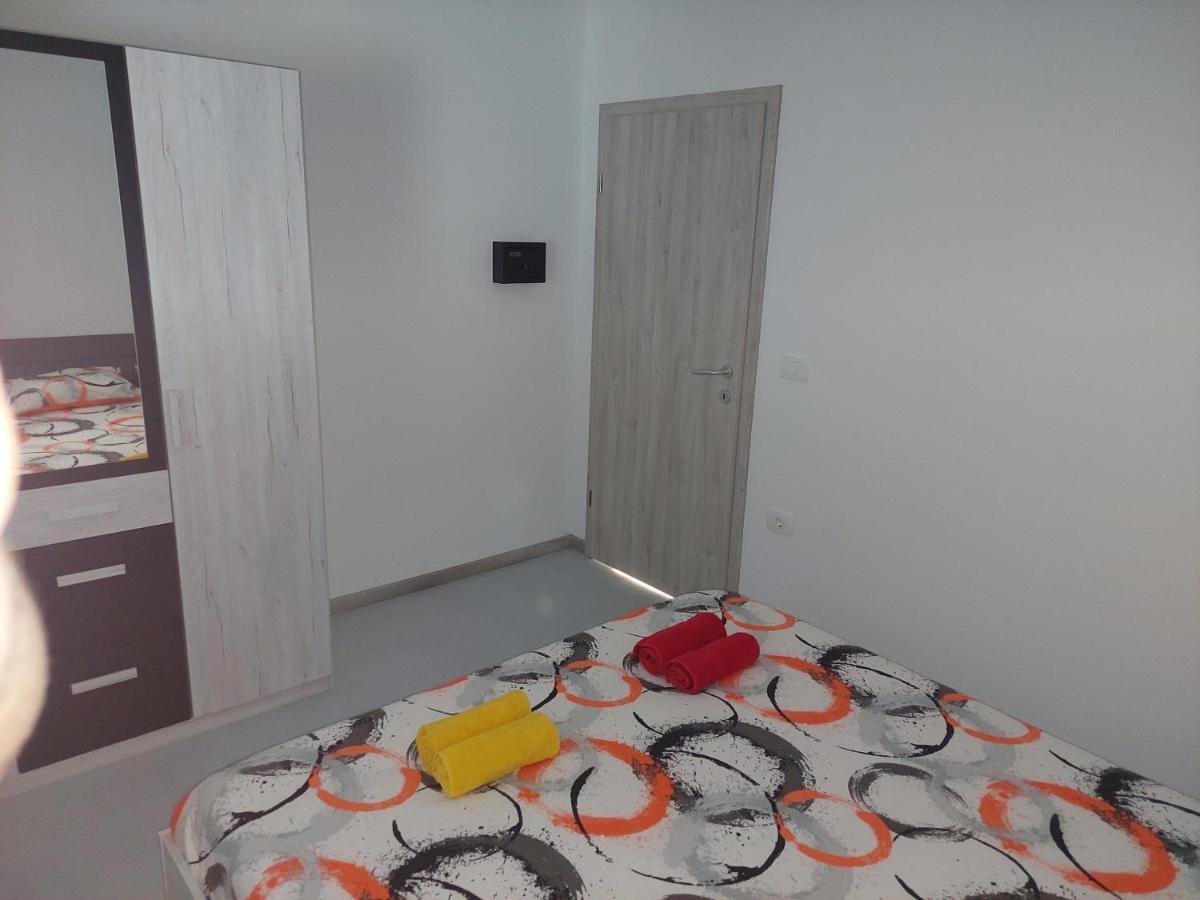 איזולה Apartma Rene מראה חיצוני תמונה
